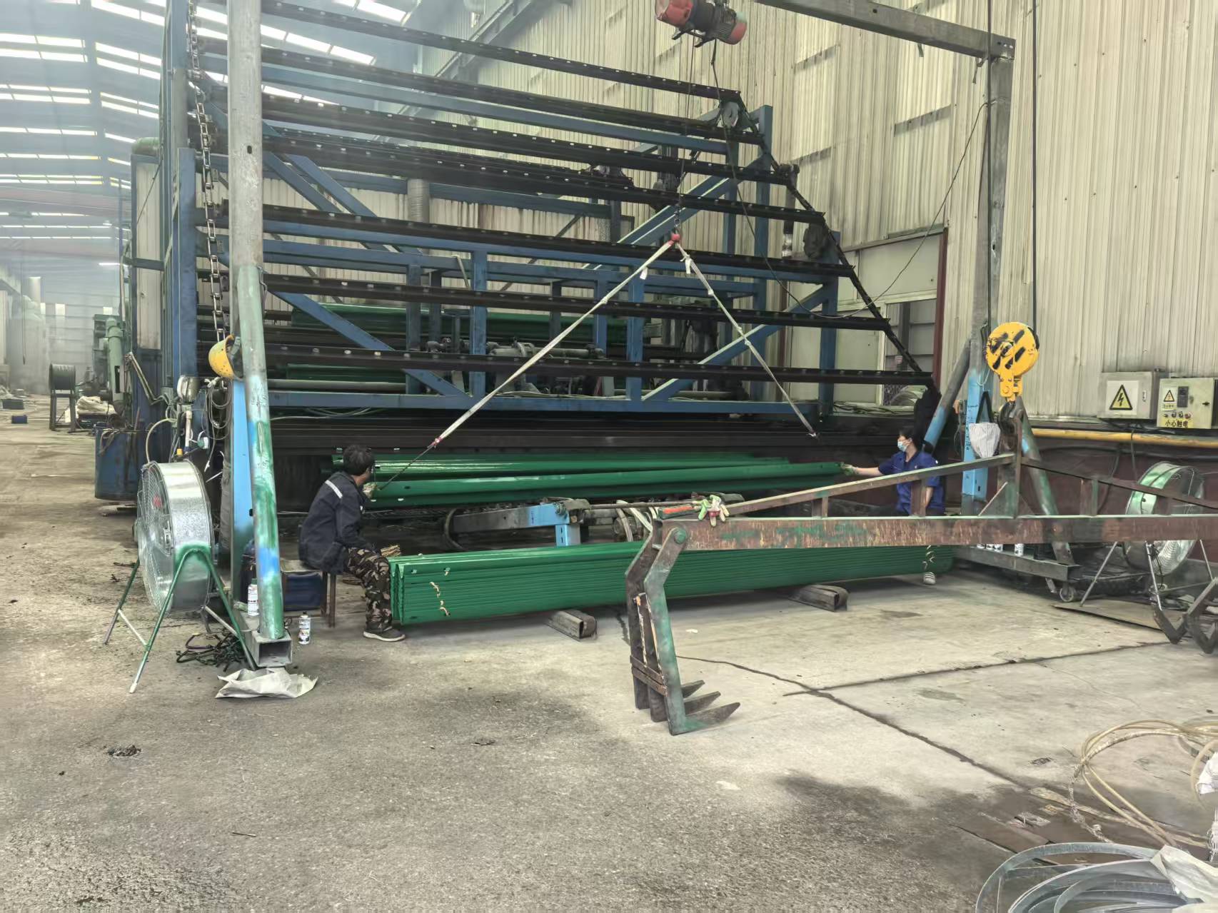 黄石市波形护栏环氧锌基波形护栏 - 方案