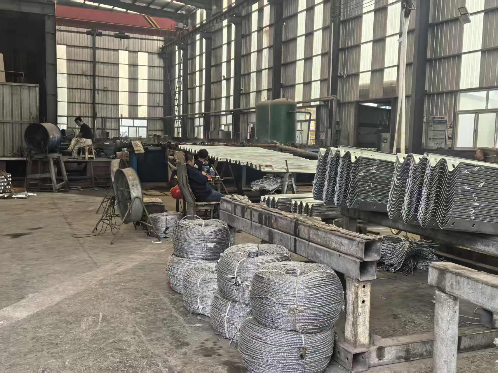 黄石市喷塑波形护栏三波波形护栏 - 价格